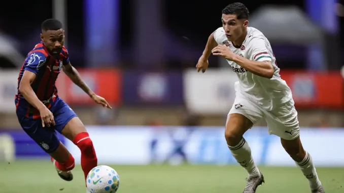 Serna perdeu uma chance inacreditável contra o Bahia