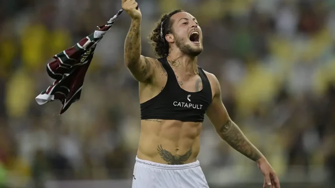 Guga na mira do Grêmio