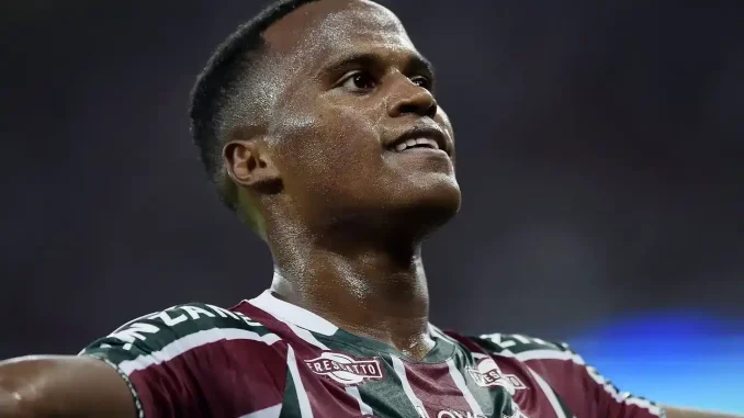 Jhon Arias foi um fiasco na Inglaterra