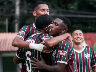 Jogo entre Fluminense e Boavista precisou ser interrompido