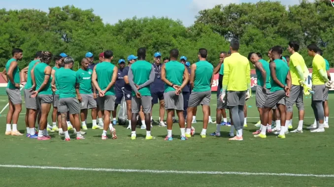 Elenco do Fluminense se incomodou com a decisão da diretoria do Fluminense