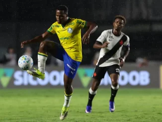 Torcedores do Palmeiras questionam o alto valor investido pelo Palmeiras na contratação de Jhon Arias