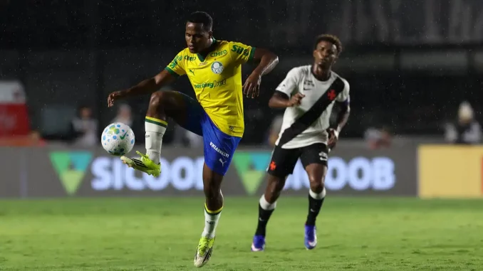 Torcedores do Palmeiras questionam o alto valor investido pelo Palmeiras na contratação de Jhon Arias