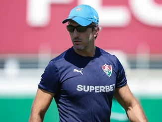 Julián Millán pode ser surpresa na escalação do Fluminense contra o Vasco