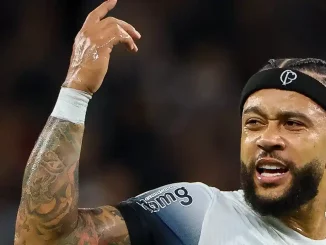 Memphis Depay se lesionou contra o Flamengo e pode desfalcar contra o Fluminense