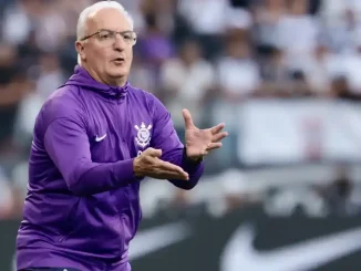 Sem Memphis Depay e Hugo Souza, Timão chega ao Maracanã com baixas em todos os setores; confira a provável escalação de Dorival Júnior.