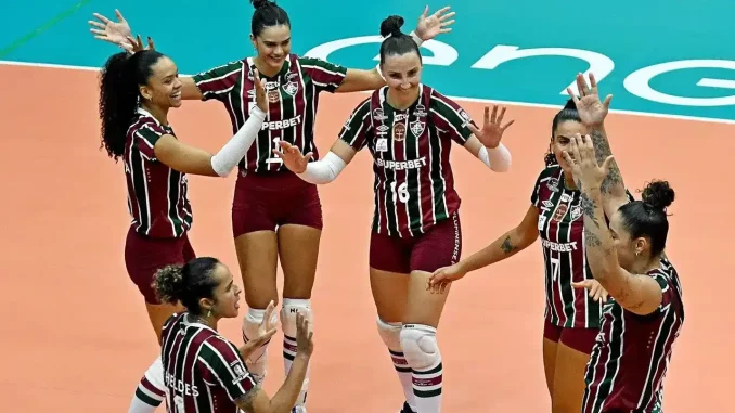Fluminense enfrenta o Praia Clube nesta sexta-feira (13/03) pela Superliga Feminina. Saiba onde assistir ao vivo no Sportv e veja os destaques.