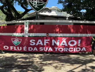 Laranjeiras amanhecem com protesto contra a SAF: "SAF NÃO!"