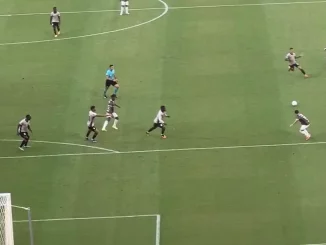 Registro exclusivo do Explosão Tricolor mostra os detalhes táticos da jogada ensaiada no gol de Canobbio contra o Athletico. Confira o vídeo!