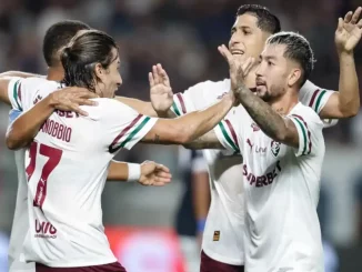 Lindinor Larangeira analisa a vitória tricolor no Mangueirão: "Placar ficou barato". Veja os destaques individuais e a nota para a arbitragem.