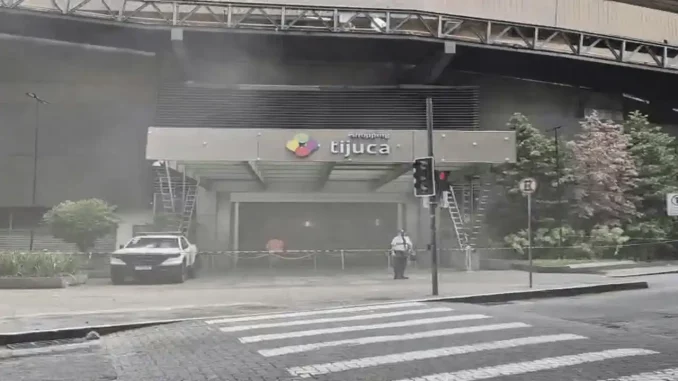 A Loja do Fluminense não voltará ao Shopping Tijuca. Confira o desabafo emocionante do lojista, os detalhes do inquérito policial e o futuro da loja.