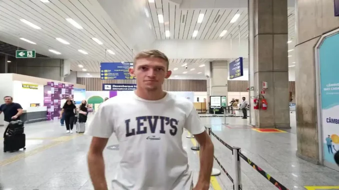 Carrasco do Flamengo, Rodrigo Castillo desembarca no Rio para assinar com o Fluminense: "Um sonho"