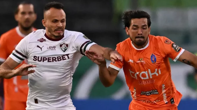 Torcedores do Fluminense ficaram revoltados com a estreia na Libertadores