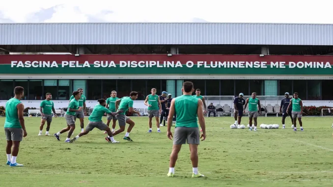 Plantão das Laranjeiras! Fluminense define data de reapresentação no CT, estuda amistosos locais e tem jogo com o Bragantino adiado.