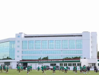 De volta ao trabalho: Martinelli e Canobbio reforçam o Fluminense na reapresentação desta terça-feira.