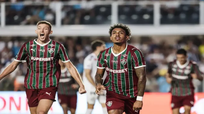 Rodrigo Castillo e John Kennedy decidiram na Vila Belmiro