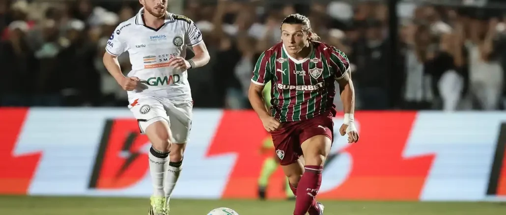 Canobbio em ação pelo Fluminense