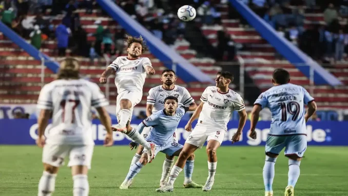 Em atuação apática na altitude, Fluminense perde para o Bolívar com dois gols de Robson Matheus e cai para a última posição do grupo na Libertadores.