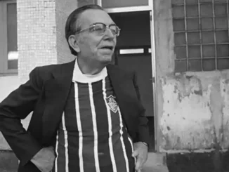 Entre a ciência do esporte e o oportunismo das redes sociais, Vinicius Toledo analisa o momento do Fluminense e critica a falta de profundidade no debate esportivo atual.