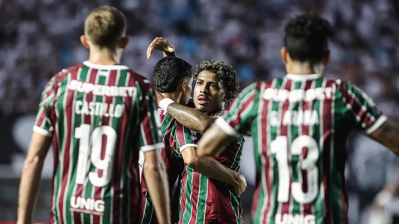 Reações da torcida do Fluminense após vitória sobre o Santos