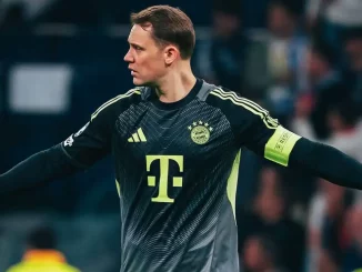 Neuer rasgou elogios a Fábio