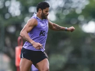 Hulk pode acertar saída do Atlético-MG nesta segunda-feira