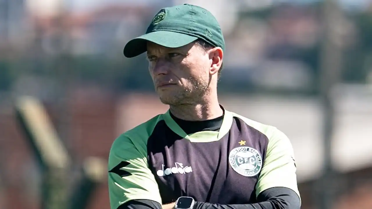 Veja a provável escalação do Coritiba contra o Fluminense