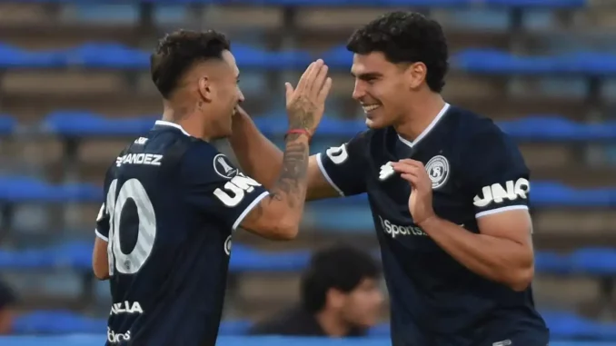 Rivadavia bateu o Bolívar e lidera a chave do Fluminense