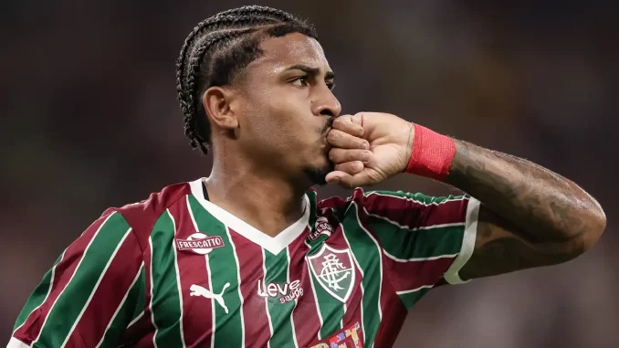 John Kennedy ficou revoltado após ser substituído no Fla-Flu