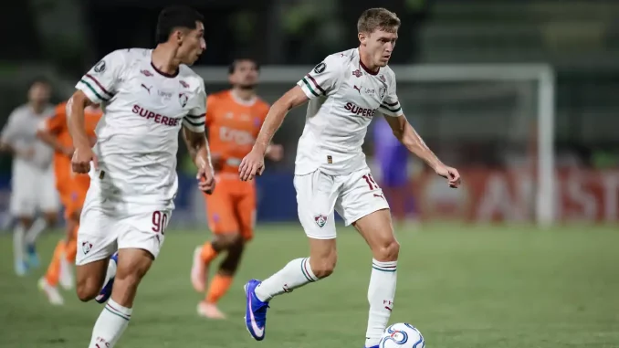 Leandro Alves analisa o desempenho do Rodrigo Castillo