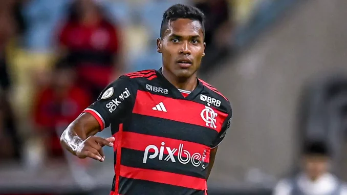 Alex Sandro ganha mais uma dia de preparação para o Fla-Flu