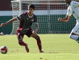 Júlio Fidelis protagonizou lance impressionante pelo Sub-20