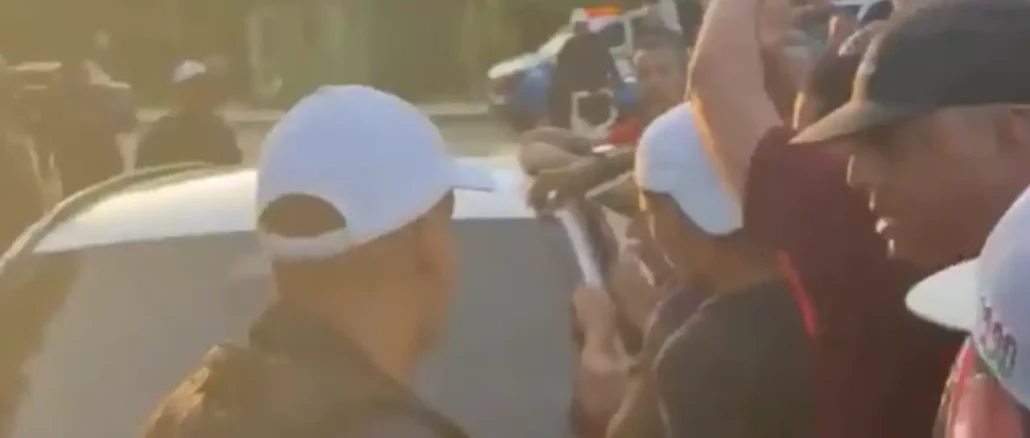 Freytes teve o carro cercado por dezenas de torcedores do Fluminense