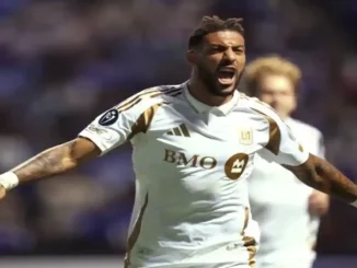 Denis Bouanga, que esteve na mira do Fluminense, atravessa má fase técnica e seca de gols no LAFC. Entenda o momento do atacante nos Estados Unidos.