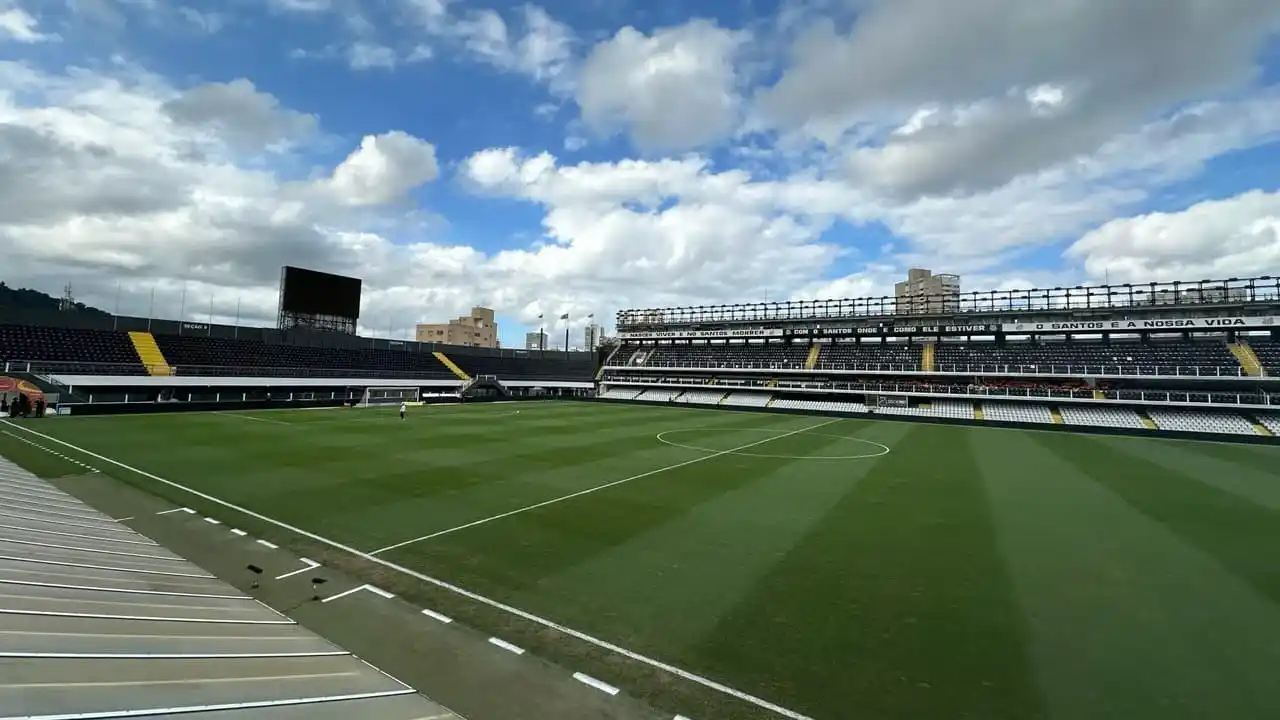 Santos x Fluminense: Escalações, desfalques e onde assistir