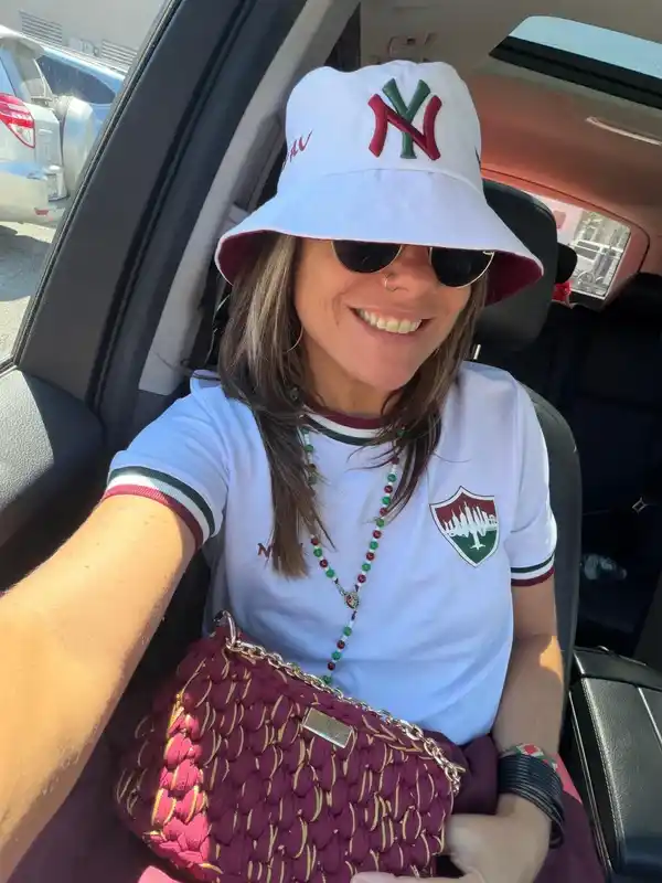 "Oi, sumida. Voltei!": Nina Lessa solta o verbo sobre o Flu