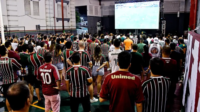 Telão nas Laranjeiras para Rivadavia x Fluminense