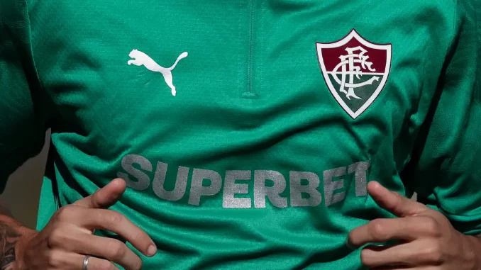 Lucho Acosta foi a boa notícia do treino desta segunda-feira