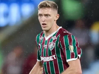 Torcida do Fluminense perdeu a paciência com o centroavante Rodrigo Castillo