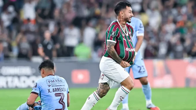 Lucho Acosta marcou o primeiro gol do Fluminense