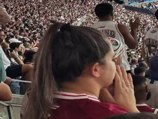 Torcida do Fluminense no Setor Sul do Maracanã