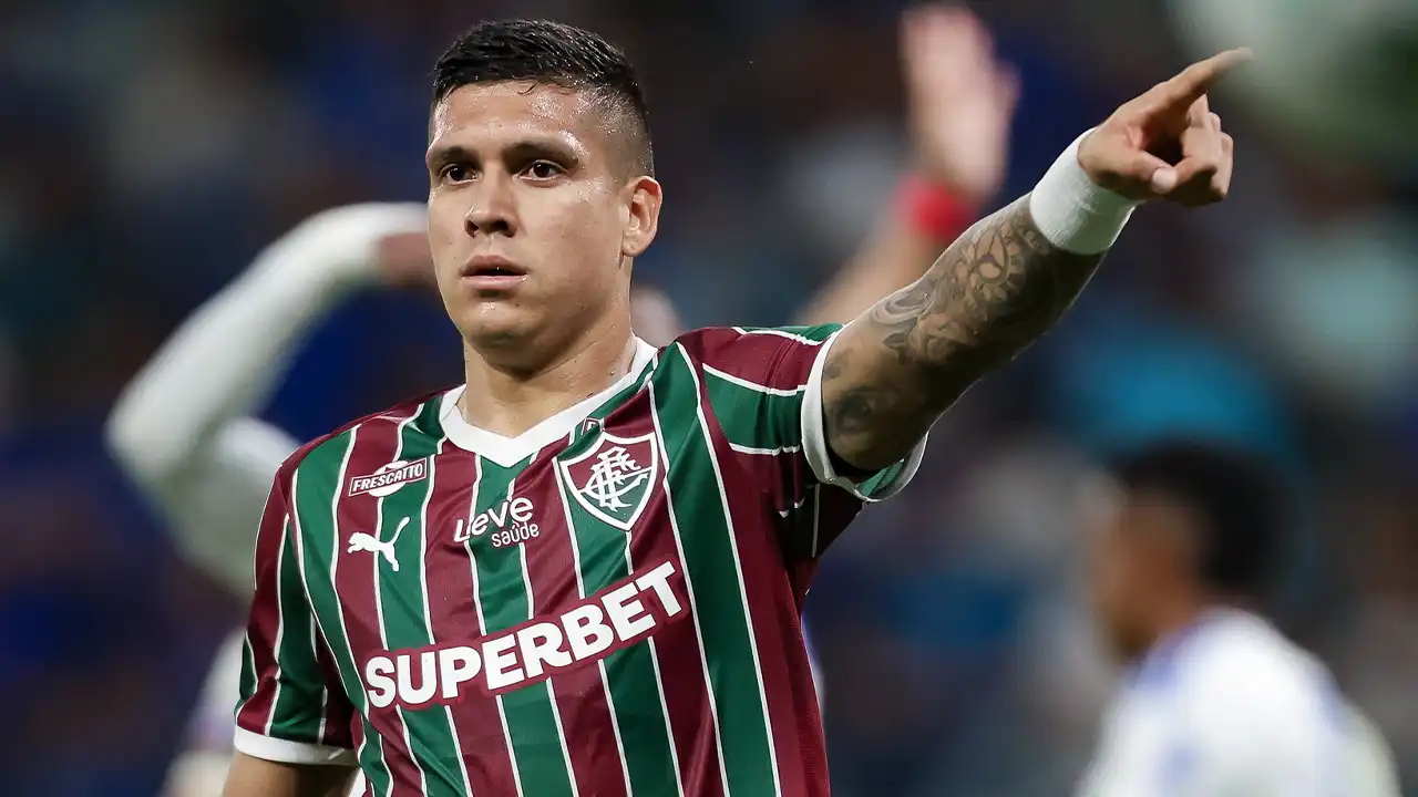 Torcida do Fluminense exalta atuação de Millán contra Cruzeiro