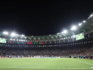 Mais de 62 mil torcedores estiveram no Maracanã para apoiar o Fluminense contra o Bolívar