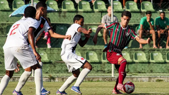 Fluminense foi derrotado por 2 a 0 pelo Vasco