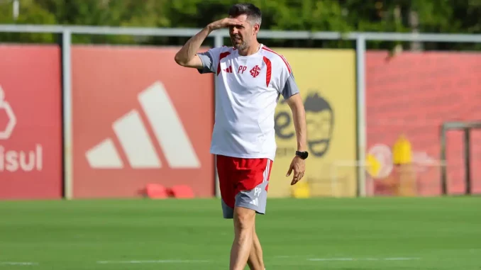Paulo Pezzolano tem dúvidas para definir o Internacional contra o Fluminense