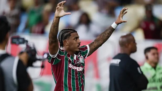 John Kennedy pediu o apoio da torcida do Fluminense mesmo em meio à má fase