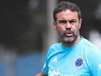 Arthur Jorge tem apenas uma dúvida para definir o Cruzeiro contra o Fluminense