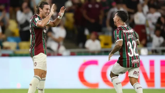 Fluminense superou o São Paulo por 2 a 1 e segue entre os primeiros colocados