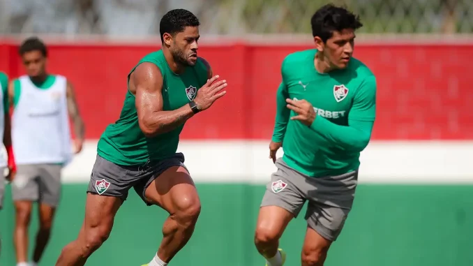 Cano e Hulk mostraram entrosamento em treino do Fluminense