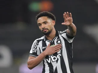 Vitinho pode sair de graca do Botafogo; clubes monitoram